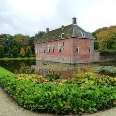 Borg Verhildersum, schuin van achteren
